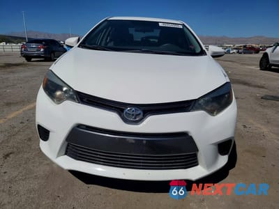 Piąte zdjęcie samochodu w środku: 2016 TOYOTA COROLLA LE VIN:5YFBURHE3GP522610 - miniatura