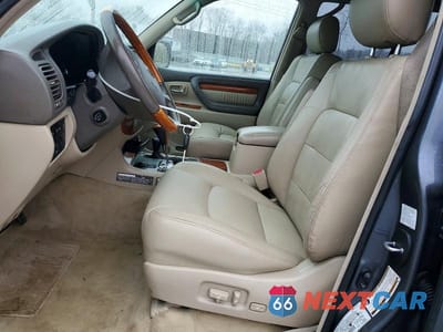 Zdjęcie 7 z 13 samochodu: 2005 LEXUS LX 470 BASE VIN:JTJHT00WX54001698 - miniatura