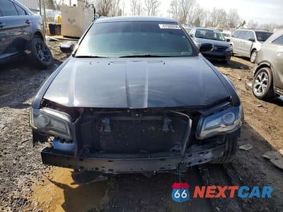 Piąte zdjęcie samochodu w środku: 2022 CHRYSLER 300 S VIN:2C3CCABG6NH136418 - miniatura