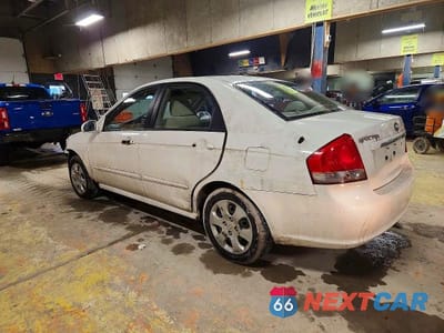 Drugie zdjęcie samochodu z przodu: 2007 KIA SPECTRA LX VIN:KNAFE121X75446786 - miniatura