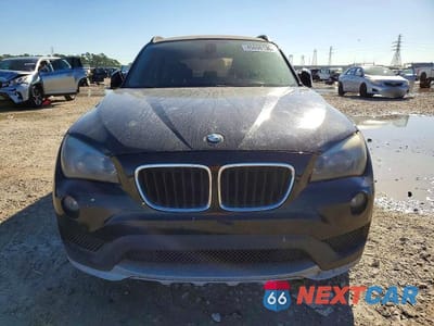 Piąte zdjęcie samochodu w środku: 2015 BMW X1 SDRIVE28I VIN:WBAVM1C51FV498323 - miniatura