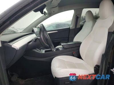 Zdjęcie 7 z 12 samochodu: 2023 TESLA MODEL Y VIN:7SAYGDEE7PF891848 - miniatura