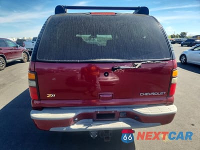 Zdjęcie 6 z 13 samochodu: 2004 CHEVROLET SUBURBAN K1500 VIN:3GNFK16T24G176259 - miniatura