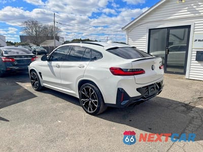Drugie zdjęcie samochodu z przodu: 2022 BMW X4 M VIN:5YM23EC07N9K48359 - miniatura
