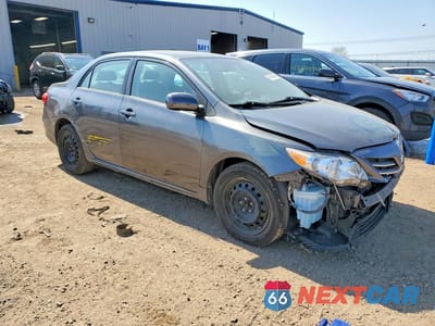 Czwarte zdjęcie samochodu z boku: 2013 TOYOTA COROLLA LE VIN:2T1BU4EE2DC008024 - miniatura