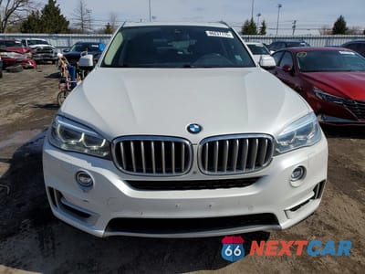Piąte zdjęcie samochodu w środku: 2016 BMW X5 XDRIVE35I VIN:5UXKR0C5XG0P29105 - miniatura