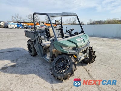 2023 CAN AM DEFENDER - ATV AND UTILITY VEHICLES UTILITY VEHICLE 3JBUGAP4XPK004137 - główne zdjęcie licytacji z USA - miniatura
