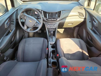 Zdjęcie 8 z 11 samochodu: 2019 CHEVROLET TRAX LS VIN:3GNCJNSB6KL286133 - miniatura