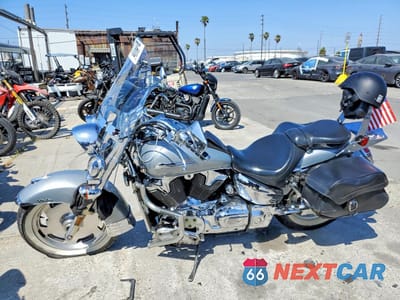 Trzecie zdjęcie samochodu z tyłu: 2005 HONDA VTX1300 R VIN:1HFSC52495A200220 - miniatura