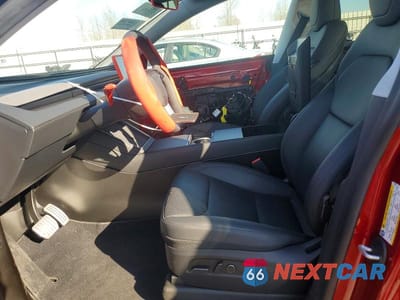 Zdjęcie 7 z 13 samochodu: 2026 TESLA MODEL Y VIN:7SAYGDEE5TF371237 - miniatura