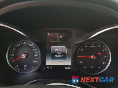 Zdjęcie 9 z 12 samochodu: 2019 MERCEDES-BENZ GLC 300 4MATIC VIN:WDC0G4KB2KF627469 - miniatura