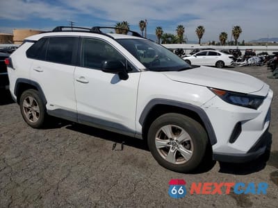 Czwarte zdjęcie samochodu z boku: 2019 TOYOTA RAV4 HYBRID XLE VIN:JTMLWRFV5KD520001 - miniatura