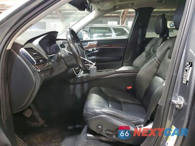 Zdjęcie 7 z 12 samochodu: 2016 VOLVO XC90 T6 VIN:YV4A22PKXG1023059 - miniatura