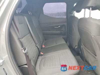 Zdjęcie 10 z 12 samochodu: 2023 HYUNDAI SANTA CRUZ SEL VIN:5NTJBDAE3PH075810 - miniatura