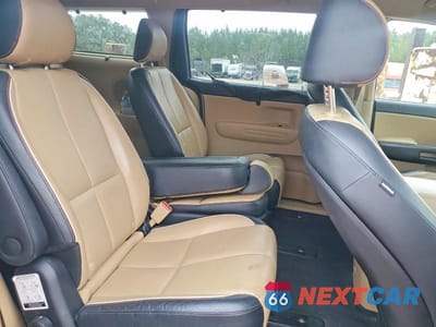 Zdjęcie 11 z 12 samochodu: 2017 KIA SEDONA LX VIN:KNDMB5C1XH6329035 - miniatura