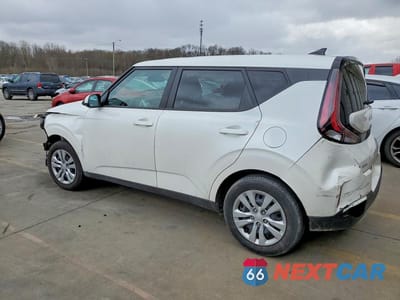 Drugie zdjęcie samochodu z przodu: 2023 KIA SOUL LX VIN:KNDJ23AUXP7215730 - miniatura
