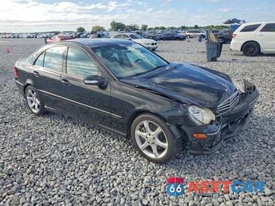 Czwarte zdjęcie samochodu z boku: 2007 MERCEDES-BENZ C 230 VIN:WDBRF52H77A928509 - miniatura