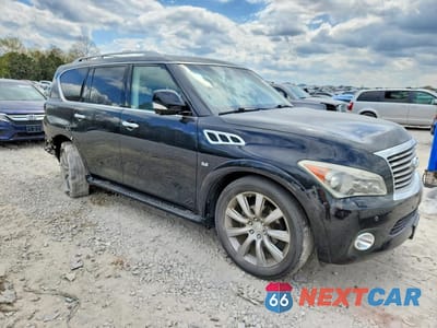 Czwarte zdjęcie samochodu z boku: 2014 INFINITI QX80 BASE VIN:JN8AZ2NF0E9555251 - miniatura