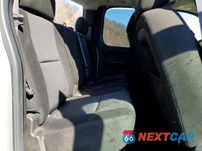 Zdjęcie 10 z 11 samochodu: 2011 GMC SIERRA K1500 SLE VIN:1GTR2VE39BZ172396 - miniatura