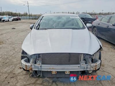 Piąte zdjęcie samochodu w środku: 2017 FORD FUSION SE VIN:3FA6P0HD4HR337320 - miniatura