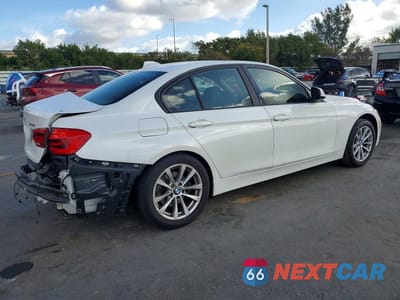 Trzecie zdjęcie samochodu z tyłu: 2017 BMW 320 I VIN:WBA8E1G37HNU16133 - miniatura