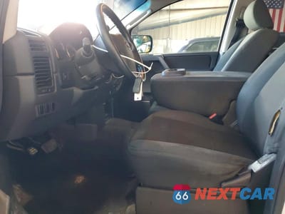 Zdjęcie 7 z 11 samochodu: 2011 NISSAN TITAN S VIN:1N6AA0EK1BN302251 - miniatura