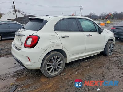Trzecie zdjęcie samochodu z tyłu: 2020 FIAT 500X SPORT VIN:ZFBNFYC18LP846172 - miniatura