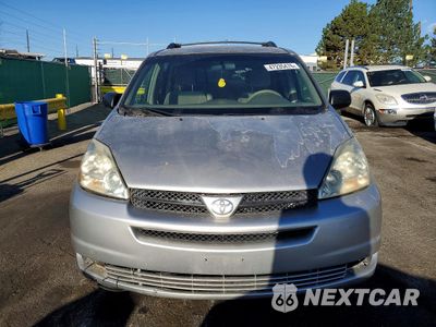 Piąte zdjęcie samochodu w środku: 2004 TOYOTA SIENNA LE 8 PASSENGER VIN:5TDZA23C24S076263 - miniatura