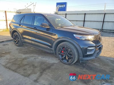 Czwarte zdjęcie samochodu z boku: 2022 FORD EXPLORER ST VIN:1FM5K8GC7NGC41384 - miniatura