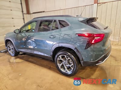 Drugie zdjęcie samochodu z przodu: 2025 CHEVROLET TRAX 1LT VIN:KL77LHEP2SC188142 - miniatura