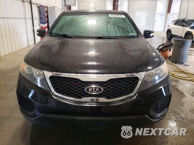 Piąte zdjęcie samochodu w środku: 2012 KIA SORENTO LX VIN:5XYKT3A18CG217304 - miniatura