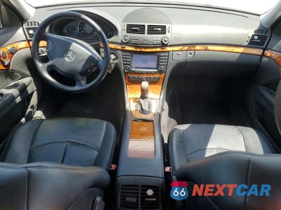 Zdjęcie 8 z 12 samochodu: 2006 MERCEDES-BENZ E 350 4MATIC VIN:WDBUF87J86X203052 - miniatura