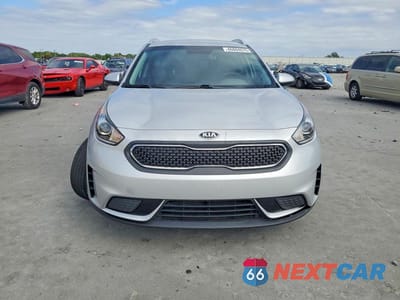 Piąte zdjęcie samochodu w środku: 2019 KIA NIRO LX VIN:KNDCB3LC7K5344316 - miniatura