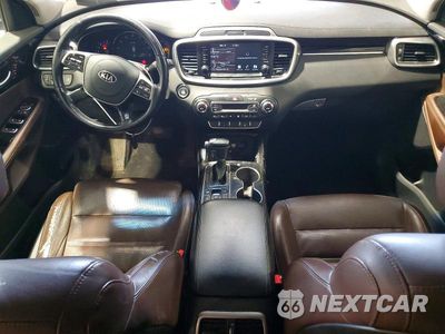 Zdjęcie 8 z 14 samochodu: 2019 KIA SORENTO VIN:5XYPKDA55KG479099 - miniatura