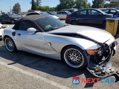 Czwarte zdjęcie samochodu z boku: 2003 BMW Z4 2.5 VIN:4USBT33423LR66699 - miniatura