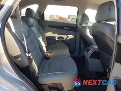 Zdjęcie 10 z 12 samochodu: 2016 KIA SORENTO EX VIN:5XYPHDA11GG030800 - miniatura
