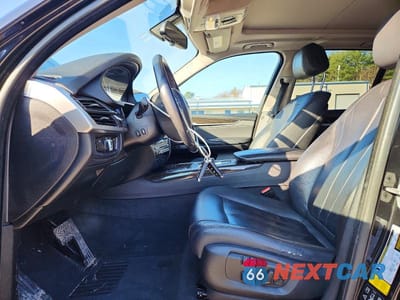 Zdjęcie 7 z 11 samochodu: 2015 BMW X5 XDRIVE35I VIN:5UXKR0C54F0K70474 - miniatura