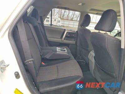 Zdjęcie 11 z 12 samochodu: 2013 TOYOTA 4RUNNER SR5 VIN:JTEBU5JR0D5137015 - miniatura