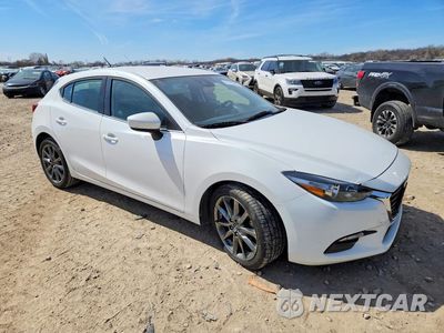Czwarte zdjęcie samochodu z boku: 2018 MAZDA 3 TOURING VIN:3MZBN1L32JM268565 - miniatura