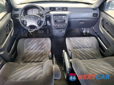 Zdjęcie 8 z 11 samochodu: 2000 HONDA CR-V LX VIN:JHLRD2842YC018253 - miniatura
