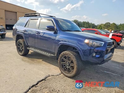 Czwarte zdjęcie samochodu z boku: 2023 TOYOTA 4RUNNER SR5 PREMIUM VIN:JTEFU5JR8P5301178 - miniatura