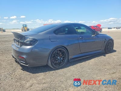 Trzecie zdjęcie samochodu z tyłu: 2015 BMW M4 VIN:WBS3R9C55FK332942 - miniatura