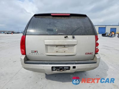 Zdjęcie 6 z 12 samochodu: 2007 GMC YUKON XL C1500 VIN:1GKFC16J37J220376 - miniatura