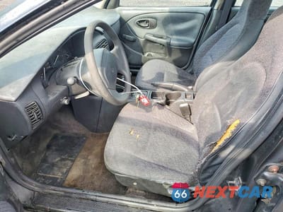 Zdjęcie 7 z 12 samochodu: 2000 SATURN SL1 VIN:1G8ZH5289YZ250113 - miniatura