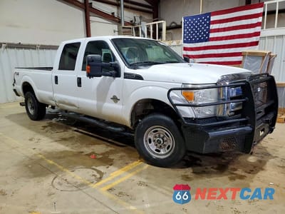 Czwarte zdjęcie samochodu z boku: 2015 FORD F350 SUPER DUTY VIN:1FT8W3BT6FEA32943 - miniatura