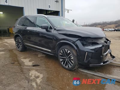 Czwarte zdjęcie samochodu z boku: 2025 VOLVO XC90 PLUS VIN:YV4062PB1S1366853 - miniatura