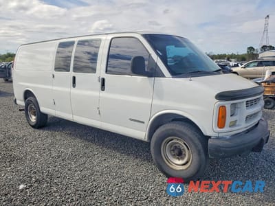 Czwarte zdjęcie samochodu z boku: 2002 CHEVROLET EXPRESS G3500 VIN:1GCHG39R521143265 - miniatura