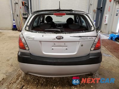 Zdjęcie 6 z 13 samochodu: 2008 KIA RIO5 LX VIN:KNADE163686376878 - miniatura