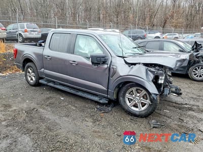 Czwarte zdjęcie samochodu z boku: 2023 FORD F150 SUPERCREW VIN:1FTEW1C5XPFC56946 - miniatura