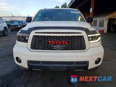Piąte zdjęcie samochodu w środku: 2010 TOYOTA TUNDRA GRADE VIN:5TFUW5F14AX129204 - miniatura